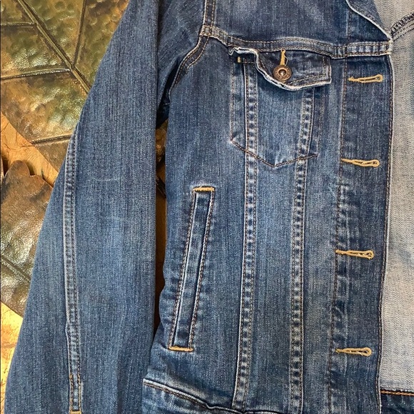 Levi’s Jean Jacket - Picture 3 of 4